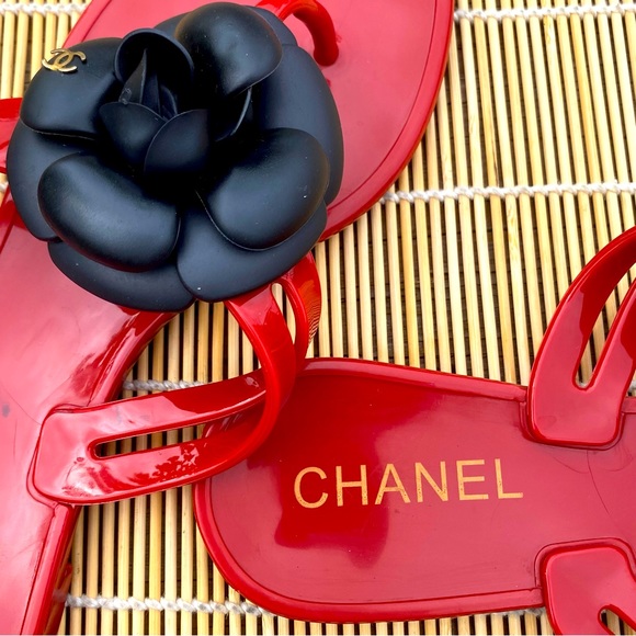 Chanel, Red and Black Rose Camelia Sandals - Picture 5 of 10